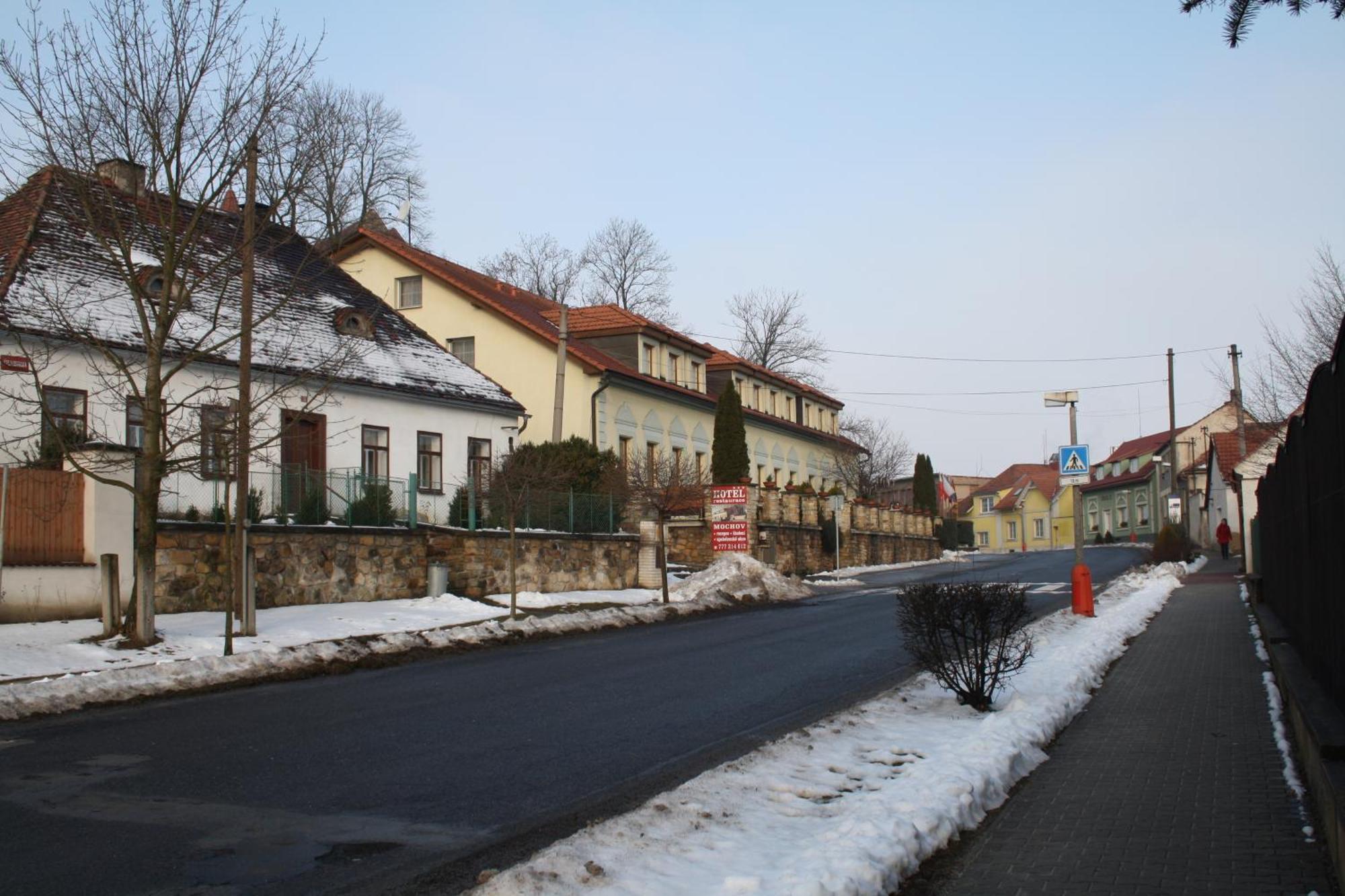 Hotel Boucek Mochov ภายนอก รูปภาพ